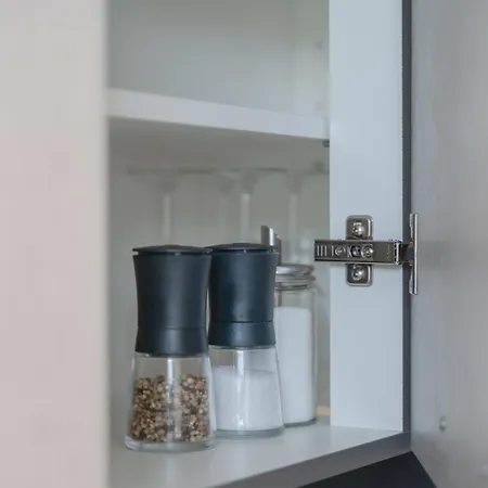 Apartment Modernes In Lage Komfortabel Eingerichtet Mit Arbeitsplatz Und Kueche - Geibelsuite Hannover